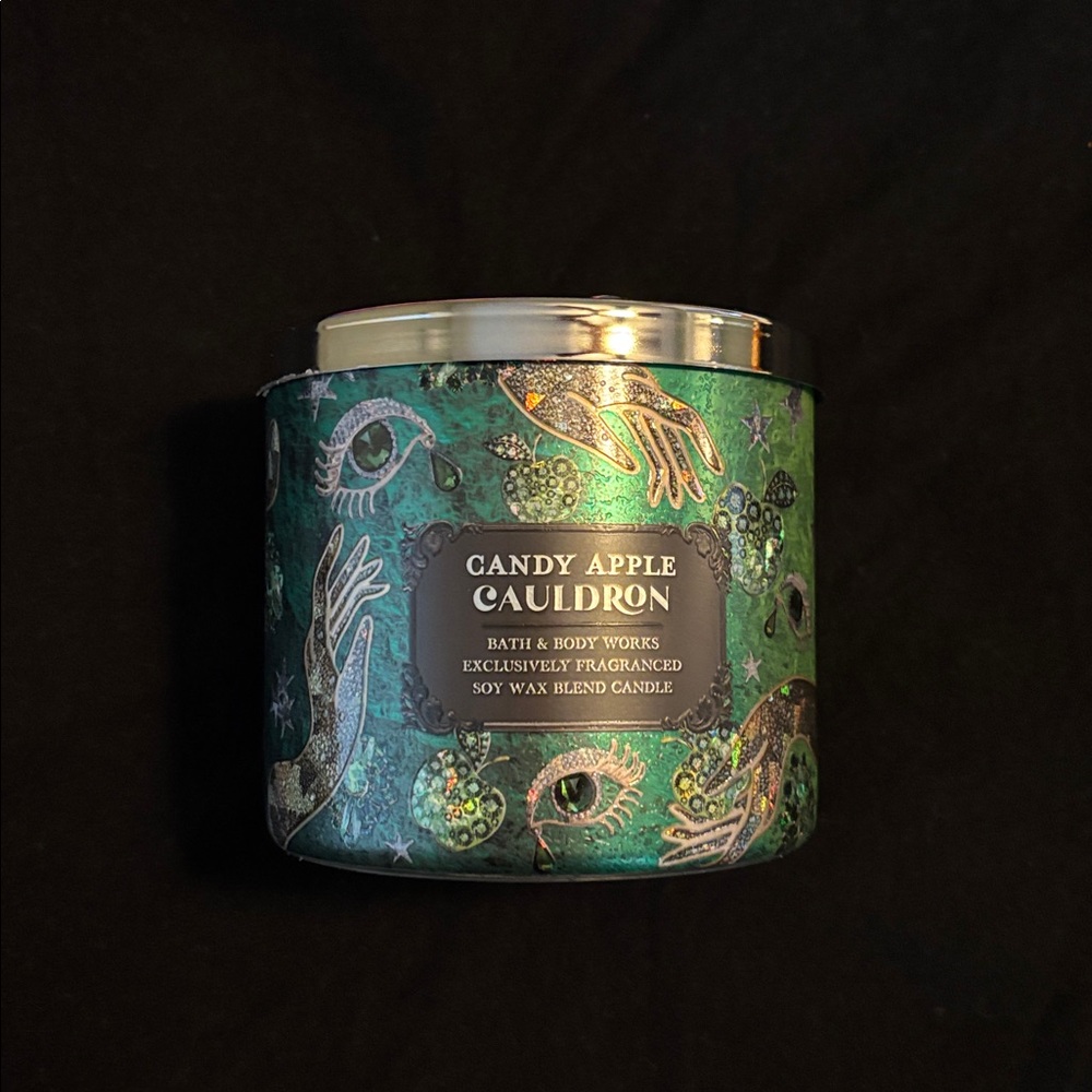 Bath & Body Works candy apple cauldron 3 wick candle nwt